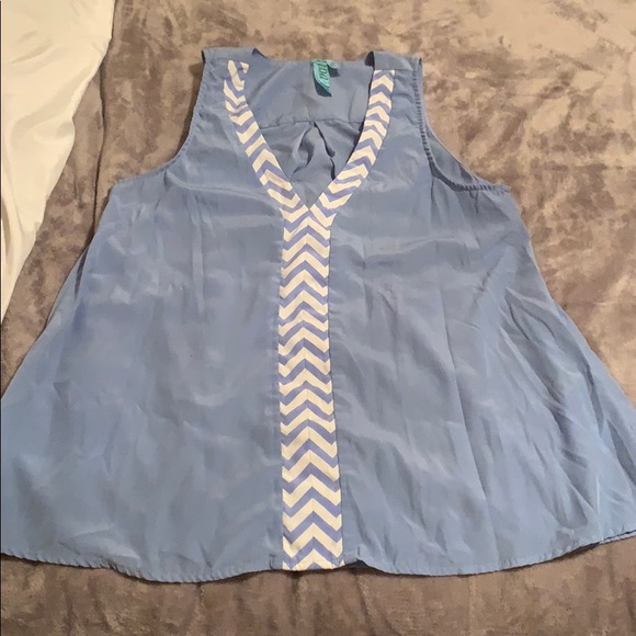 Tops - Light blue and white chevron blouse